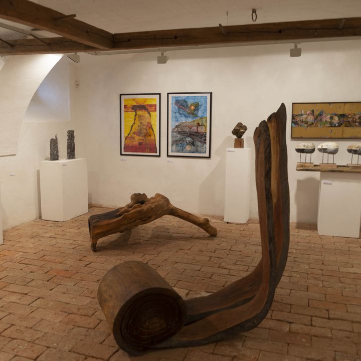 Magyarpolányi Nemzetközi Művészetelep kiállítása