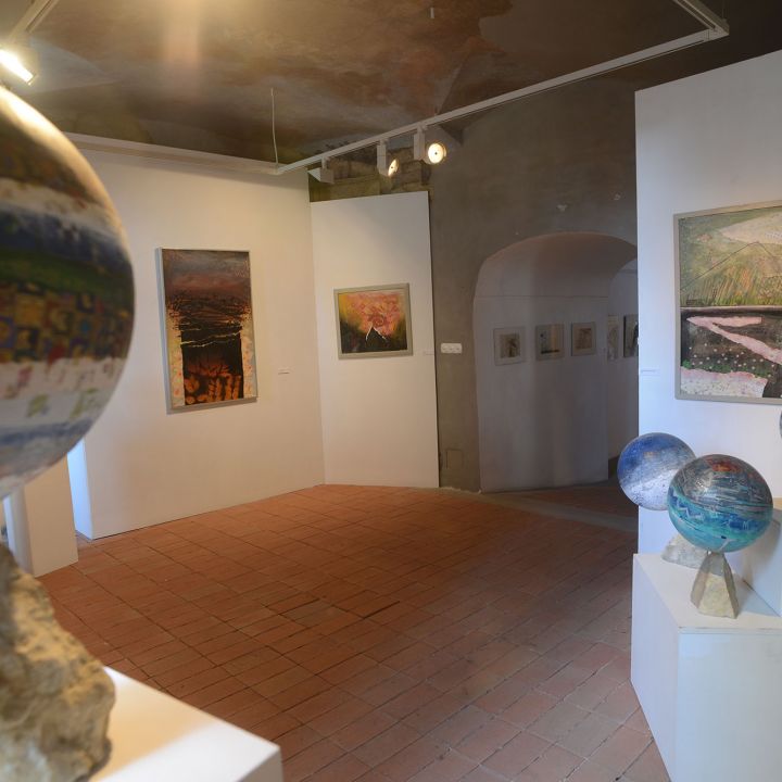 Kulcsár Ágnes Kerek Világ