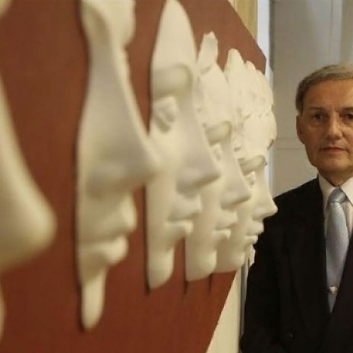 Tamás Ákos Metamorfózis Herend design