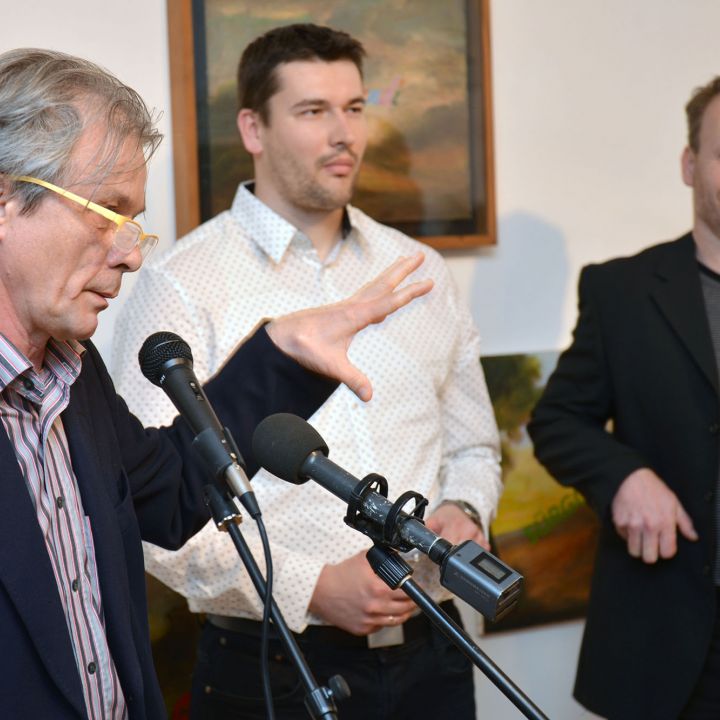 Földesi Barnabás Warning Pseudo Art!