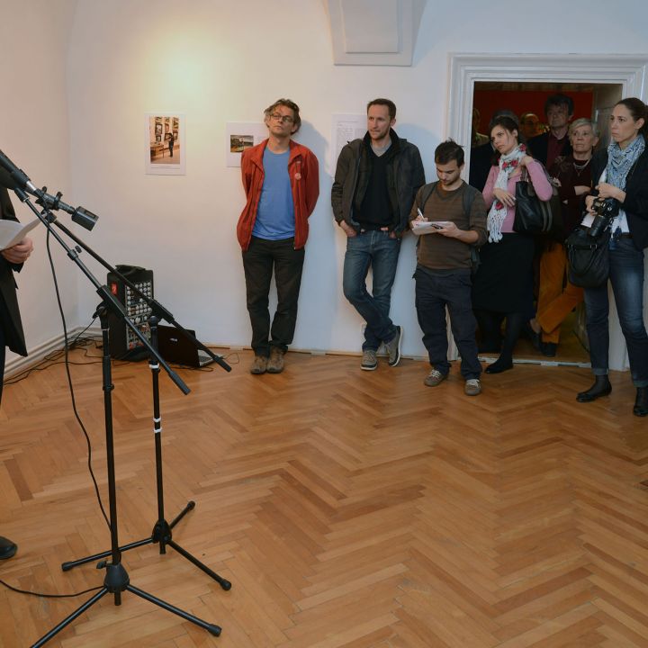 Földesi Barnabás Warning Pseudo Art!