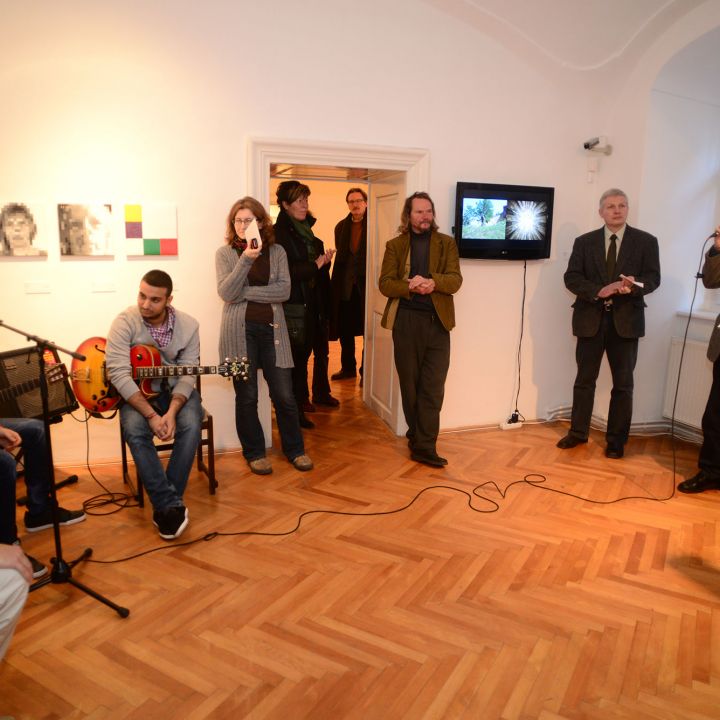 MAMÜ Idő-függések