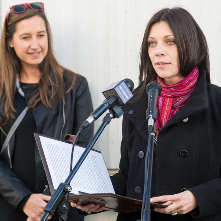 SÁRDI KRISZTINA Arcomra vagy írva