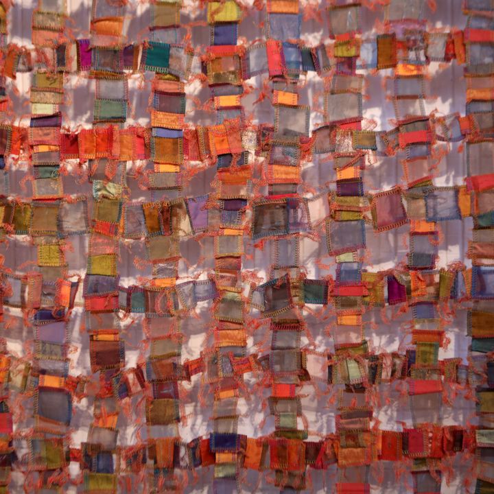 ÉRINTKEZÉSEK / CONTACTS kortárs ékszer és textil