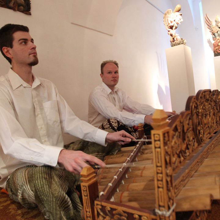 Buddhák Hangok Démonok