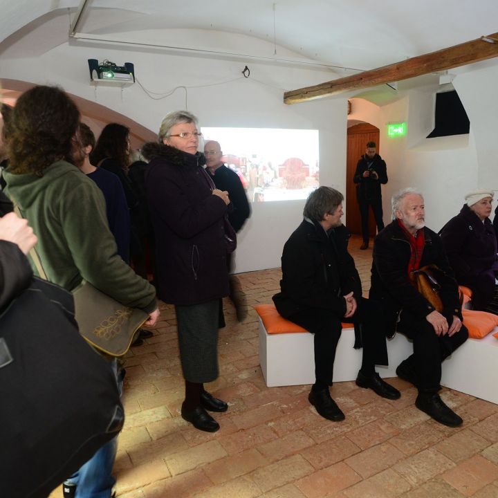 MAMÜ Idő-függések