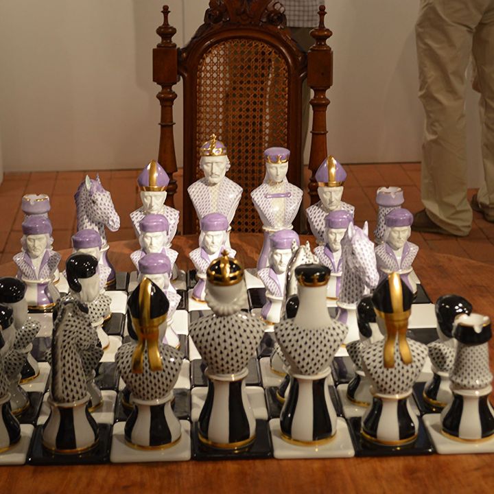 Tamás Ákos Metamorfózis Herend design