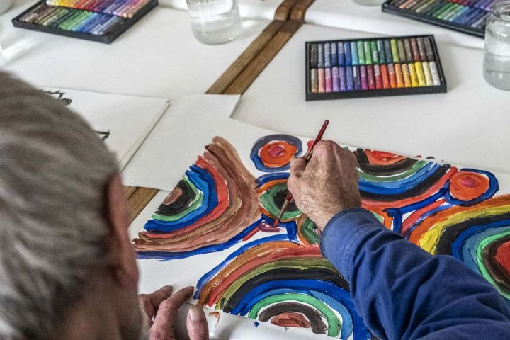 Ládonyi Ferenc fotókiállítása Otthonra találni a művészetben projekt