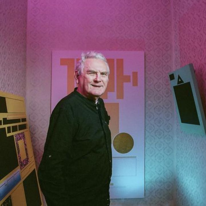 Artmagazin online Interjú a Modern Képtár - Vass László Gyűjteményben is kiállító Tót Endrével